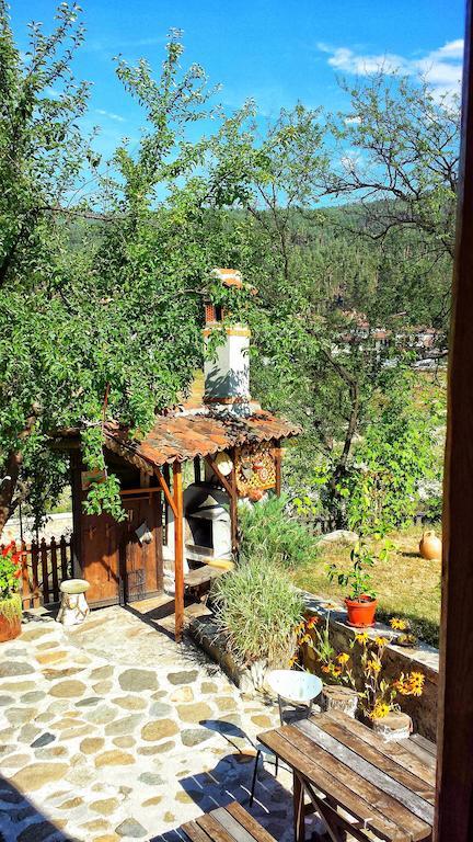 Mechta Guest House Koprivshtitsa Bagian luar foto