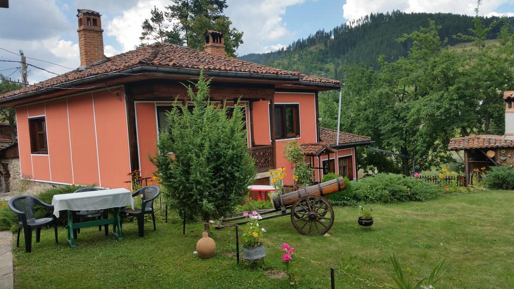 Mechta Guest House Koprivshtitsa Bagian luar foto