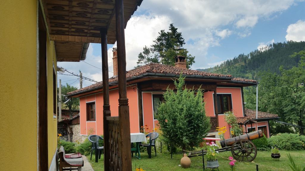 Mechta Guest House Koprivshtitsa Bagian luar foto